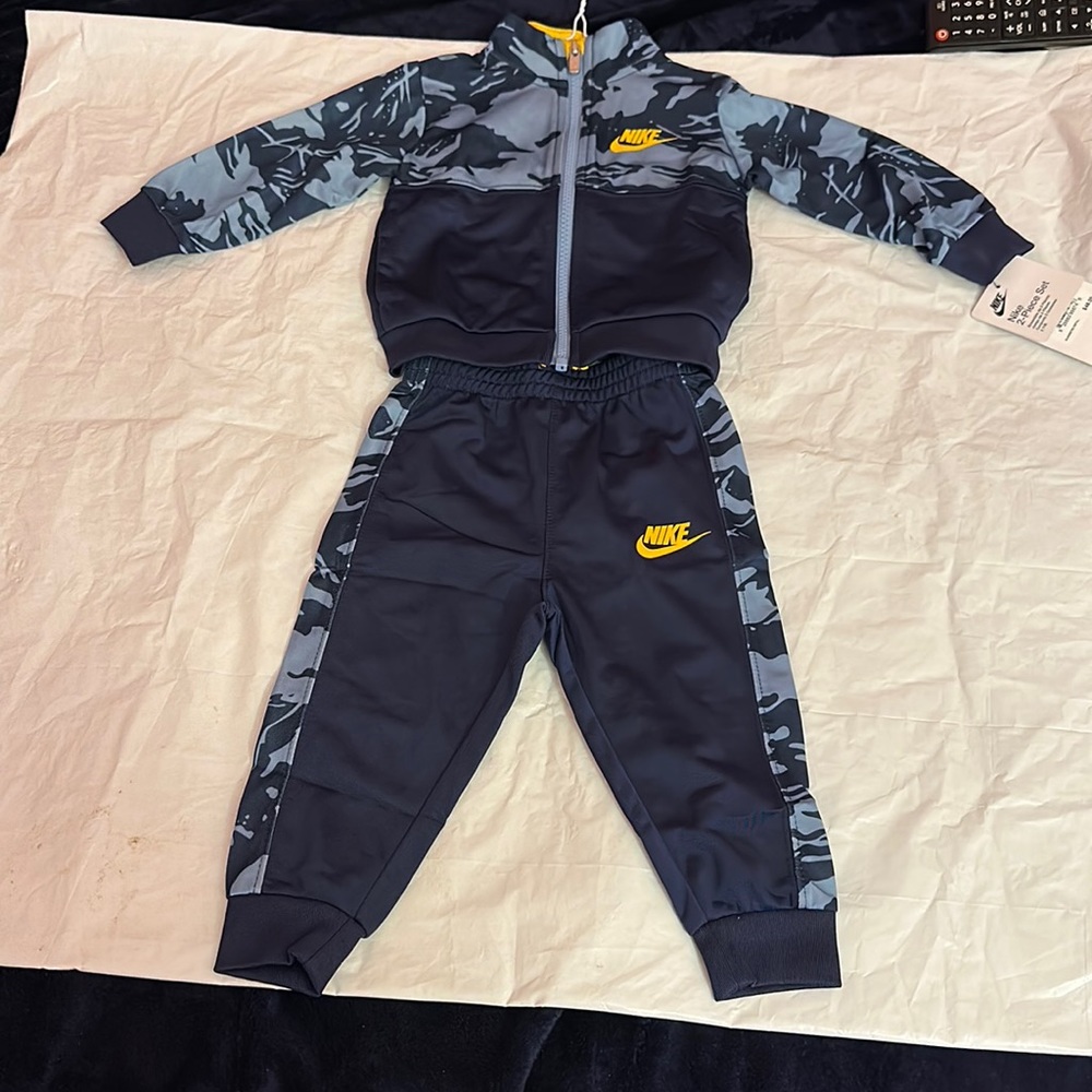 Nike -Tracksuit composed of Sweatshirt and Trousers Baby Boys Camo Tricot Jacket